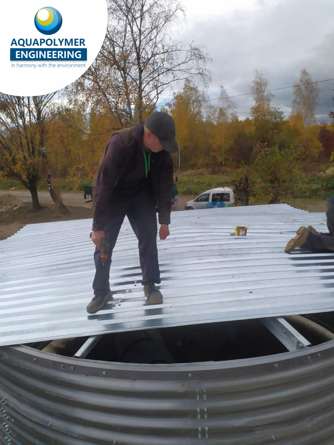 Modular installation of the roof of the tank